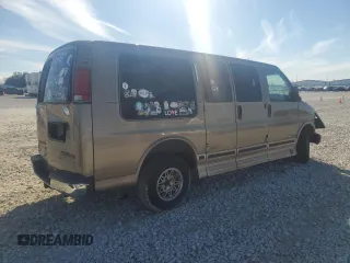 1997 GMC Savana with VIN 1GDFG15R9V1010302, listed as a Copart auction lot 88069445 with 242,106 mi miles and Salvage Title. Bid and sale history available at carsss.com. Image 3.