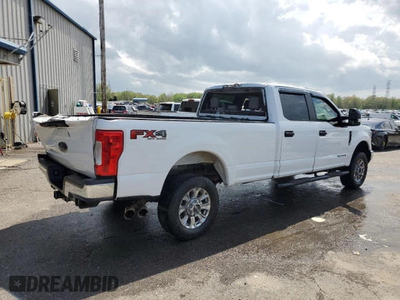 2018 Ford Super Duty F-250 SRW XL with VIN 1FT7W2BT2JEC56242, listed as a Copart auction lot 51100435 with 203,831 mi miles and Salvage Title. Bid and sale history available at carsss.com. Image 3.
