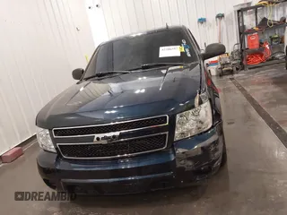 2007 Chevrolet Tahoe LS with VIN 1GNFC13C87R394003, listed as a IAAI auction lot 42206597 with 147,358 mi miles and . Bid and sale history available at DreamBid. Image 12.