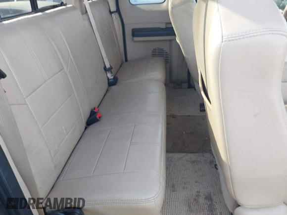 2008 Ford Super Duty F-250 SRW XL with VIN 1FTSX21518EC34074, listed as a IAAI auction lot 41899503 with 110,003 mi miles. Bid and sale history available at carsss.com. Image 8.