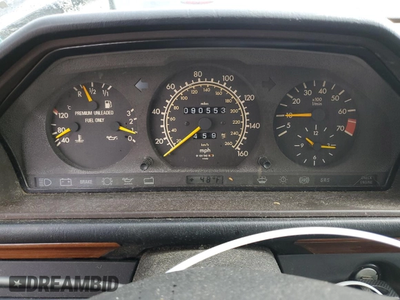 1993 Mercedes-Benz 300 with VIN WDBEA28E5PB835958, listed as a Copart auction lot 50851925 with 90,553 mi miles and Clean Title. Bid and sale history available at DreamBid. Image 9.