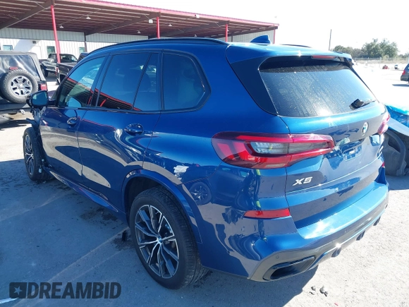 2021 BMW X5 xDrive45e with VIN 5UXTA6C06M9F65364, listed as a IAAI auction lot 41243236 with 1 mi miles. Bid and sale history available at carsss.com. Image 3.