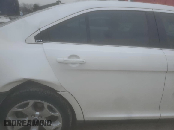 2011 Ford Taurus SHO with VIN 1FAHP2KT7BG185102, listed as a Copart auction lot 49904285 with 192,553 mi miles and Salvage Title. Bid and sale history available at DreamBid. Image 11.