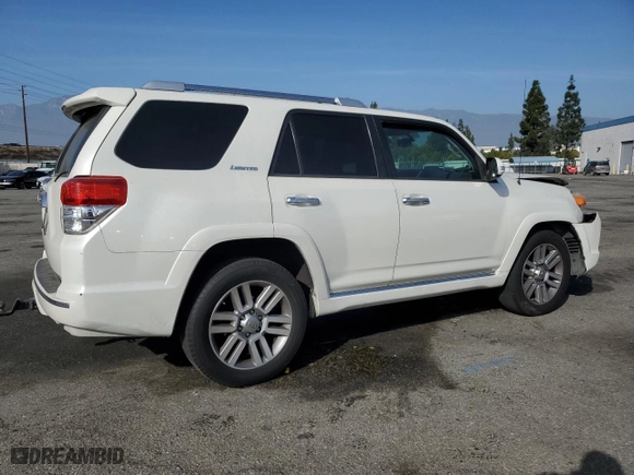 2011 Toyota 4Runner SR5 with VIN JTEZU5JR1B5018823, listed as a Copart auction lot 86927464 with 230,016 mi miles and Salvage Title. Bid and sale history available at carsss.com. Image 3.