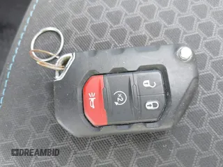 2024 Jeep Wrangler Rubicon X z VIN 1C4RJXR64RW197186, wystawiony jako IAAI lot #42405700 z przebiegiem 6 397 mil mil oraz . Historia ofert i sprzedaży dostępna na DreamBid. Obrazek 11.