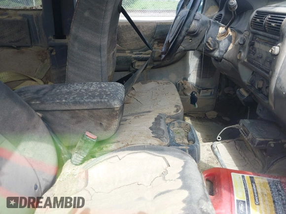 2005 Ford Ranger XL with VIN 1FTZR15E45PA33296, listed as a IAAI auction lot 42365530 with Not provided miles and . Bid and sale history available at DreamBid. Image 5.