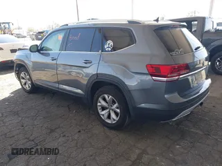 2019 Volkswagen Atlas SE with VIN 1V2DR2CA2KC547116, listed as a IAAI auction lot 41840372 with 102,625 mi miles and . Bid and sale history available at DreamBid. Image 3.