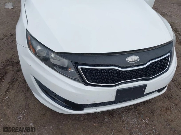 2013 Kia Optima SX w/Limited Pkg with VIN 5XXGR4A62DG249628, listed as a IAAI auction lot 41899068 with 125,947 mi miles. Bid and sale history available at carsss.com. Image 6.