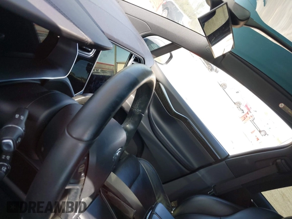 2016 Tesla Model X 70D with VIN 5YJXCAE26GF027267, listed as a IAAI auction lot 41915898 with Not Provided miles and . Bid and sale history available at DreamBid. Image 14.