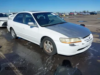 2000 Honda Accord EX z VIN 1HGCG5660YA094258, wystawiony jako IAAI lot #41709201 z przebiegiem 303 786 mil mil oraz . Historia ofert i sprzedaży dostępna na DreamBid. Obrazek 1.