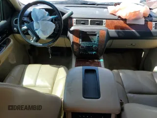 2008 Chevrolet Suburban 2LT z VIN 3GNFK16368G206563, wystawiony jako Copart lot #52494055 z przebiegiem 174 692 mil mil oraz Szkoda całkowita • Salvage title. Historia ofert i sprzedaży dostępna na DreamBid. Obrazek 8.