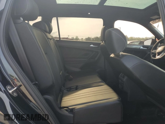 2024 Volkswagen Tiguan SE R-Line Black with VIN 3VVCB7AX9RM000859, listed as a Copart auction lot 59664795 with 35,569 mi miles and Salvage title. Bid and sale history available at DreamBid. Image 11.