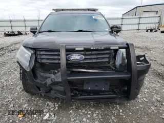 2017 Ford Police Interceptor Utility z VIN 1FM5K8AR0HGC25366, wystawiony jako Copart lot #53962255 z przebiegiem 130 821 mil mil oraz Szkoda całkowita • Salvage title. Historia ofert i sprzedaży dostępna na DreamBid. Obrazek 5.