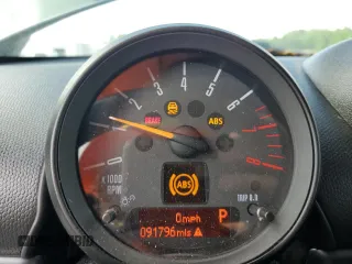 2015 MINI Countryman S z VIN WMWZC3C54FWT02806, wystawiony jako Copart lot #55508825 z przebiegiem 91 796 mil mil oraz Szkoda całkowita • Salvage title. Historia ofert i sprzedaży dostępna na DreamBid. Obrazek 9.