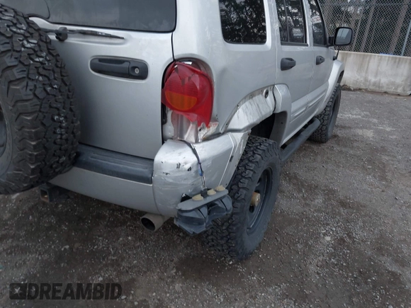 2002 Jeep Liberty Limited with VIN 1J4GL58K62W226966, listed as a IAAI auction lot 41700979 with 215,966 mi miles and . Bid and sale history available at carsss.com. Image 6.