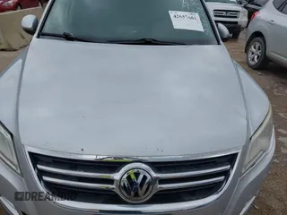 2011 Volkswagen Tiguan SEL с VIN WVGBV7AX9BW558990, выставлен на аукционе IAAI как лот 42657661 с пробегом Не указан миль и . История ставок и продаж доступна на DreamBid. Изображение 10.