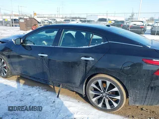 2017 Nissan Maxima SV z VIN 1N4AA6AP1HC434427, wystawiony jako IAAI lot #41607323 z przebiegiem 102 352 mil mil oraz . Historia ofert i sprzedaży dostępna na DreamBid. Obrazek 14.