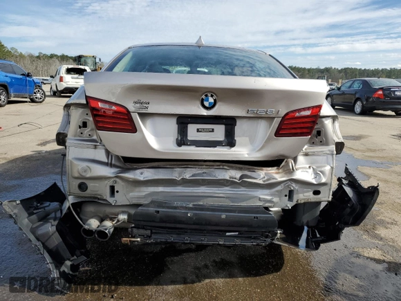 2015 BMW 5 Series 528i z VIN WBA5A5C52FD520349, wystawiony jako Copart lot #45208355 z przebiegiem 99 199 mil mil oraz Szkoda całkowita • Salvage title. Historia ofert i sprzedaży dostępna na DreamBid. Obrazek 6.