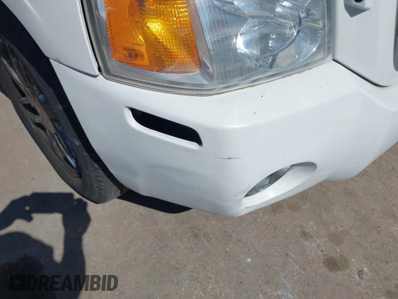 2008 GMC Envoy Denali with VIN 1GKET63M482171059, listed as a IAAI auction lot 42109163 with 173,415 mi miles. Bid and sale history available at carsss.com. Image 6.