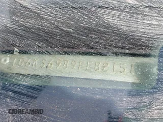 1985 Cadillac Seville z VIN 1G6KS6989FE821515, wystawiony jako IAAI lot #42009508 z przebiegiem 13 600 mil mil oraz . Historia ofert i sprzedaży dostępna na DreamBid. Obrazek 9.