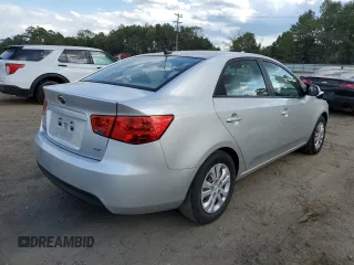 2013 Kia Forte EX with VIN KNAFU4A25D5696771, listed as a Copart auction lot 72804453 with 140,173 mi miles and Clean Title. Bid and sale history available at carsss.com. Image 3.