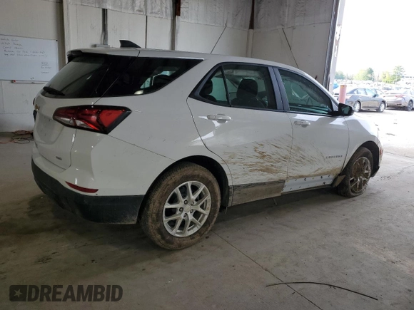 2024 Chevrolet Equinox LS with VIN 3GNAXSEG6RL300084, listed as a Copart auction lot 52731135 with 3,762 mi miles and Non repairable. Bid and sale history available at DreamBid. Image 3.