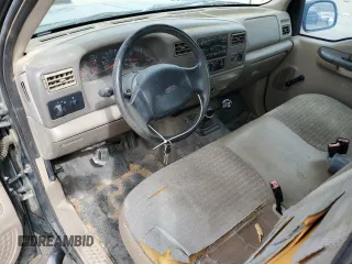 2001 Ford Super Duty F-250 XL with VIN 1FTNX20L51EB89479, listed as a Copart auction lot 44643285 with 219,690 mi miles and Salvage Title. Bid and sale history available at carsss.com. Image 8.