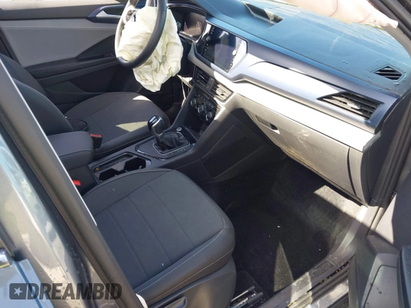 2024 Volkswagen Taos SE z VIN 3VVEX7B20RM075155, wystawiony jako IAAI lot #41709198 z przebiegiem 4 810 mil mil oraz . Historia ofert i sprzedaży dostępna na DreamBid. Obrazek 5.