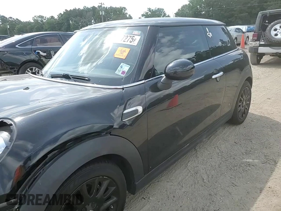 2019 MINI Hardtop Cooper with VIN WMWXP5C57K2H30753, listed as a Copart auction lot 57347275 with 98,063 mi miles and Salvage title. Bid and sale history available at DreamBid. Image 14.