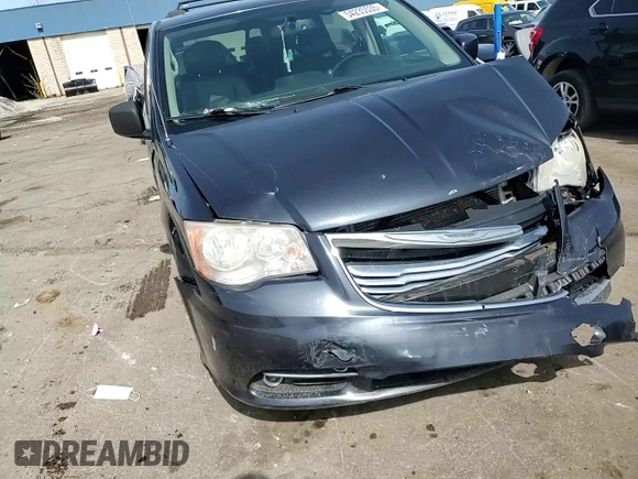 2013 Chrysler Town & Country Touring with VIN 2C4RC1BG4DR594005, listed as a Copart auction lot 54235535 with 114,356 mi miles and Clean Title. Bid and sale history available at DreamBid. Image 14.