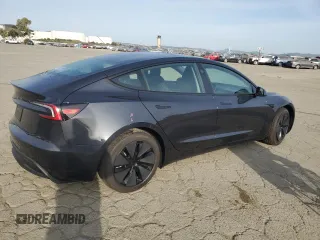 2025 Tesla Model 3 Long Range with VIN 5YJ3E1EA0SF922262, listed as a Copart auction lot 48358095 with 831 mi miles and Salvage title. Bid and sale history available at DreamBid. Image 3.