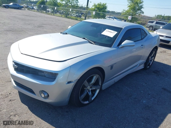 2011 Chevrolet Camaro 1LT with VIN 2G1FB1ED8B9133774, listed as a IAAI auction lot 42008647 with 208,918 mi miles. Bid and sale history available at carsss.com. Image 17.