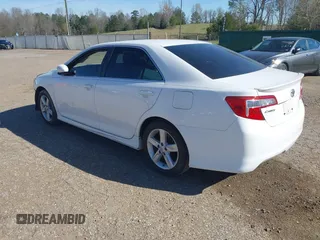 2013 Toyota Camry L with VIN 4T1BF1FK1DU287011, listed as a IAAI auction lot 41864921 with 54,946 mi miles. Bid and sale history available at carsss.com. Image 3.