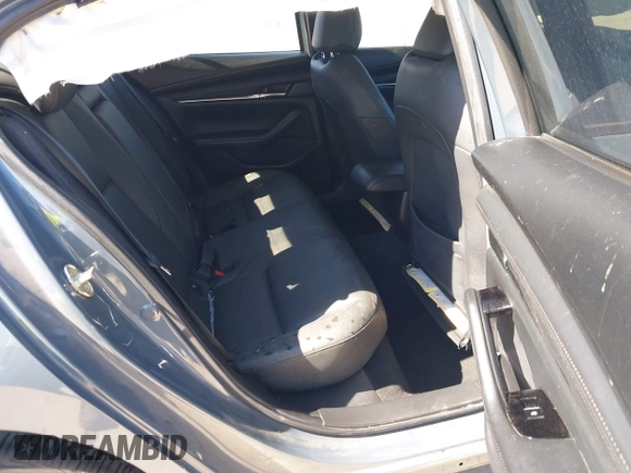 2022 Mazda 3 2.5 Turbo z VIN 3MZBPBAY8NM308426, wystawiony jako IAAI lot #41808563 z przebiegiem 44 693 mil mil oraz . Historia ofert i sprzedaży dostępna na DreamBid. Obrazek 8.