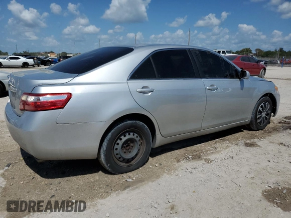 2008 Toyota Camry LE z VIN 4T1BK46KX8U063917, wystawiony jako Copart lot #52848205 z przebiegiem 168 993 mil mil oraz Czysty tytuł • Clean title. Historia ofert i sprzedaży dostępna na DreamBid. Obrazek 3.