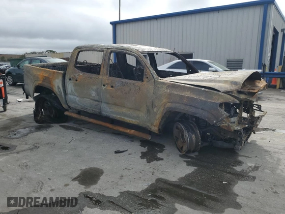 2017 Toyota Tacoma SR with VIN 5TFAX5GN9HX086118, listed as a Copart auction lot 85564284 with 0 mi miles and Non Repairable. Bid and sale history available at carsss.com. Image 4.