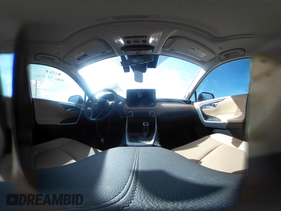 2024 Toyota RAV4 XLE Premium с VIN 2T3C1RFV3RW360051, выставлен на аукционе IAAI как лот 42261611 с пробегом 5 907 миль миль и . История ставок и продаж доступна на DreamBid. Изображение 19.