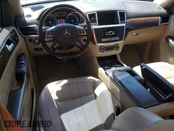 2013 Mercedes-Benz GL 450 z VIN 4JGDF7CE4DA166257, wystawiony jako Copart lot #58972195 z przebiegiem Nie podano mil oraz Czysty tytuł • Clean title. Historia ofert i sprzedaży dostępna na DreamBid. Obrazek 8.