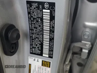 2020 Toyota Prius L Eco с VIN JTDKARFU2L3120017, выставлен на аукционе Copart как лот 64256835 с пробегом 25 278 миль миль и Списание • Salvage title. История ставок и продаж доступна на DreamBid. Изображение 12.