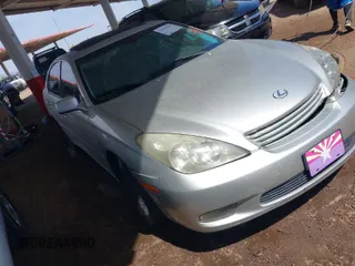 2003 Lexus ES 300 with VIN JTHBF30G236004511, listed as a IAAI auction lot 41842561 with 1 mi miles. Bid and sale history available at carsss.com. Image 1.