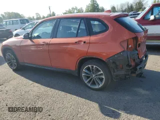 2014 BMW X1 xDrive28i z VIN WBAVL1C50EVY11864, wystawiony jako Copart lot #54181865 z przebiegiem 84 636 mil mil oraz Szkoda całkowita • Salvage title. Historia ofert i sprzedaży dostępna na DreamBid. Obrazek 2.