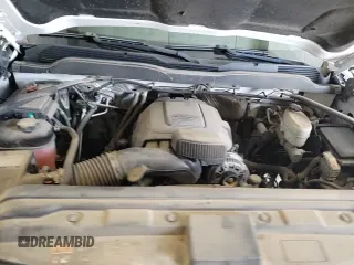 2017 Chevrolet Silverado 2500HD LT z VIN 1GC2KVEG7HZ231250, wystawiony jako Copart lot #80325495 z przebiegiem 66 611 mil mil oraz Szkoda całkowita • Salvage title. Historia ofert i sprzedaży dostępna na DreamBid. Obrazek 13.