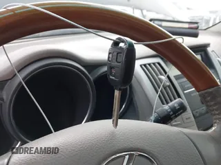 2008 Lexus RX 350 z VIN 2T2GK31U58C041345, wystawiony jako IAAI lot #41731379 z przebiegiem Nie podano mil oraz . Historia ofert i sprzedaży dostępna na DreamBid. Obrazek 11.