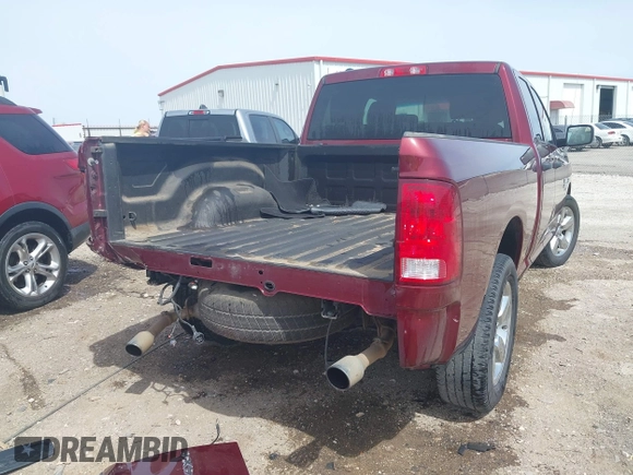 2019 Ram 1500 Express z VIN 1C6RR7FT4KS743377, wystawiony jako IAAI lot #41826173 z przebiegiem 124 972 mil mil oraz . Historia ofert i sprzedaży dostępna na DreamBid. Obrazek 4.