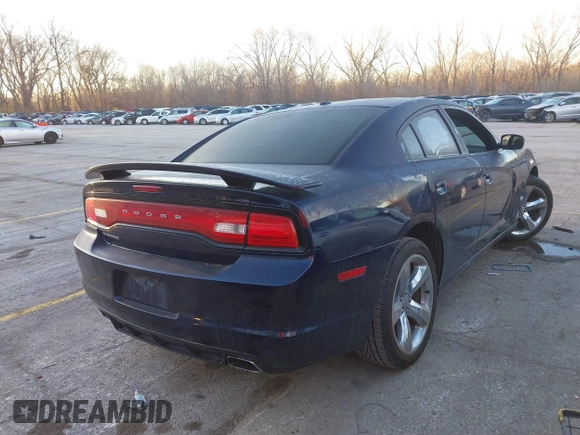 2014 Dodge Charger SXT with VIN 2C3CDXHGXEH330845, listed as a IAAI auction lot 41858714 with 161,541 mi miles. Bid and sale history available at carsss.com. Image 4.