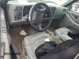 1995 Chevrolet Blazer с VIN 1GNCS13W5S2165022, выставлен на аукционе Copart как лот 58006505 с пробегом 318 061 миль миль и Списание • Salvage title. История ставок и продаж доступна на DreamBid. Изображение 8.