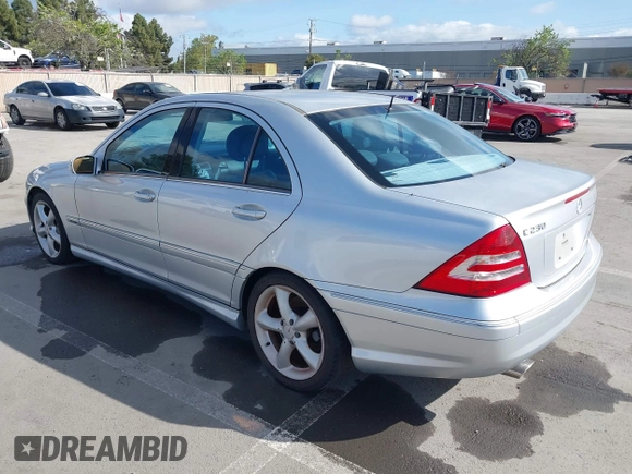 2006 Mercedes-Benz C 230 Sport with VIN WDBRF52H86F746397, listed as a IAAI auction lot 41976060 with 156,614 mi miles and . Bid and sale history available at carsss.com. Image 3.