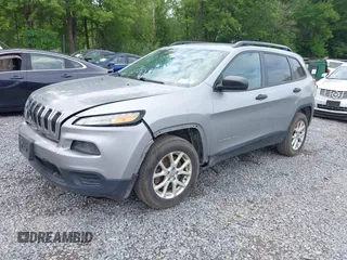 2016 Jeep Cherokee Altitude z VIN 1C4PJMAS0GW251840, wystawiony jako IAAI lot #42636245 z przebiegiem 216 061 mil mil oraz . Historia ofert i sprzedaży dostępna na DreamBid. Obrazek 2.