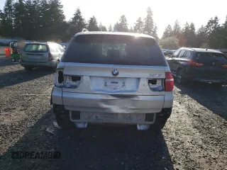 2008 BMW X5 3.0si with VIN 5UXFE43518L005114, listed as a Copart auction lot 51875215 with 0 mi miles and Salvage Title. Bid and sale history available at carsss.com. Image 6.