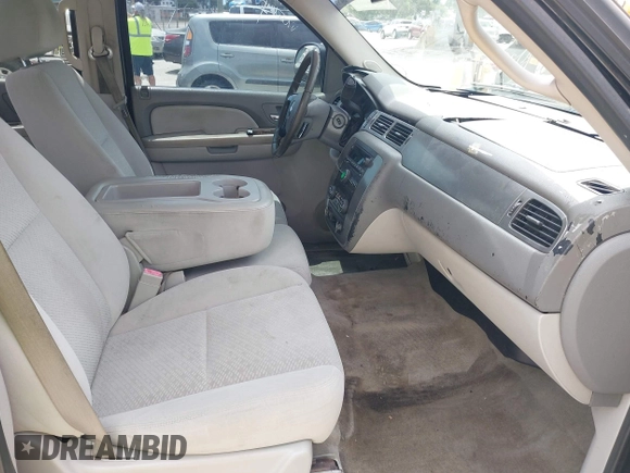 2007 Chevrolet Avalanche LTZ with VIN 3GNFK12397G318522, listed as a IAAI auction lot 42149541 with 182,708 mi miles and . Bid and sale history available at DreamBid. Image 5.